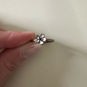 Pandora Single Daisy Ring